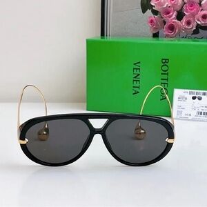 Bottega Veneta Black Sunglasses